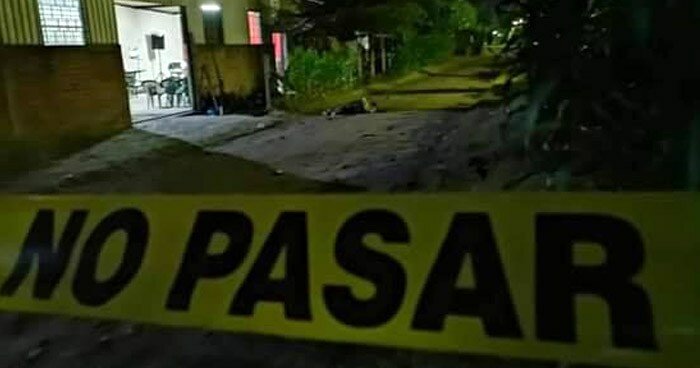 homicidio Opico - Le quitan la vida a joven frente a iglesia en San Juan Opico.
