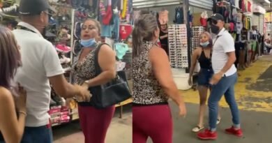 “Te voy a topar a la Procuraduría”, mujer encuentra a su esposo con una joven mucho menor que ella en pleno mercado.