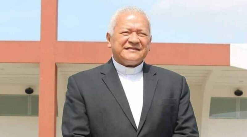 PicsArt 08 26 04.35.06 800x445 - Piden orar por la salud del Padre Martín Avalos quien está delicado de salud.