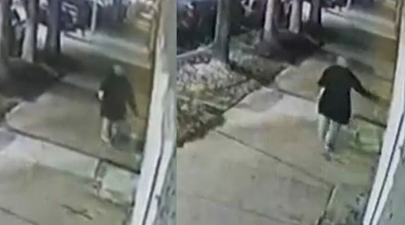 Picsart 21 12 31 00 20 09 459 800x445 - Señora tira sal en puertas de otro negocio solo porque a ellos les va mejor en ventas.