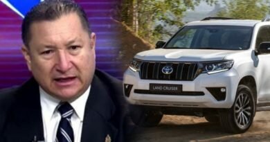 Por una camioneta del año se vendió un diputado hondureño y está grabado.