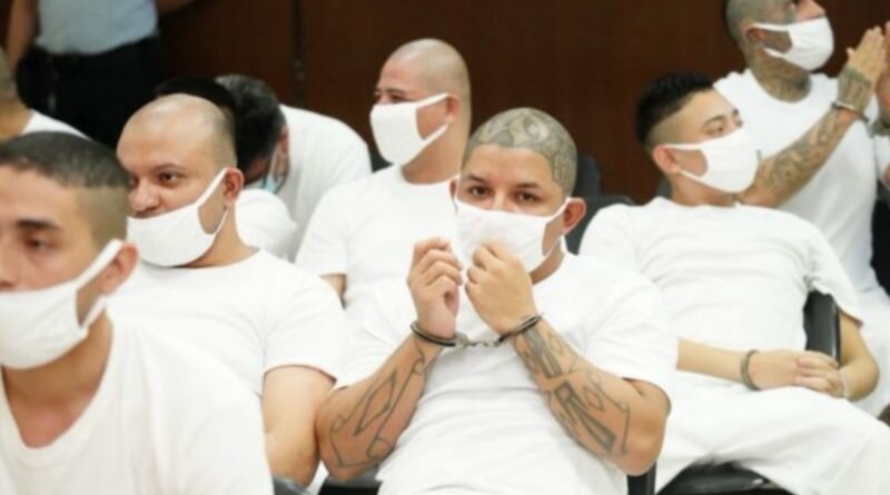 Aprueban 15 de años de cárcel para extorsionistas, no importa sea colaborador o pandillero.