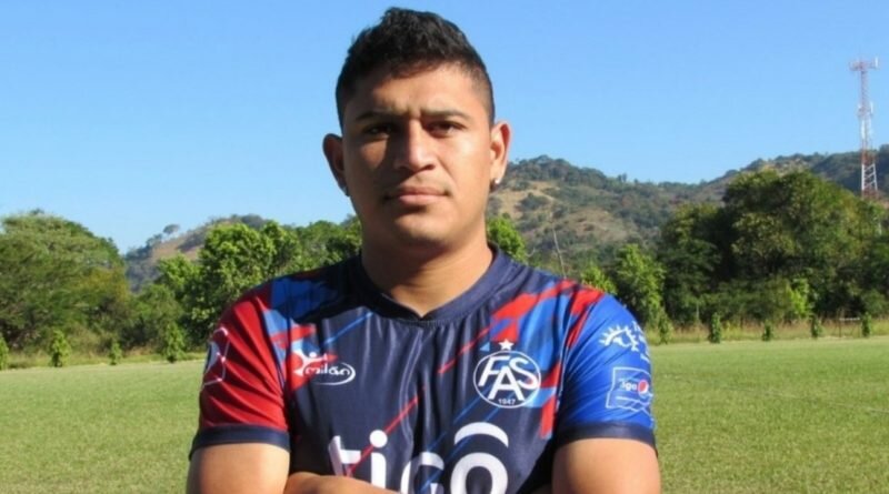 Aseguran que Roberto Domínguez fue despedido de FAS por llegar Borracho a los entrenos.